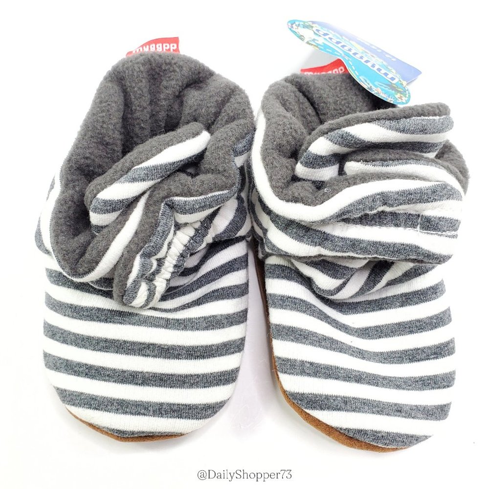 Myggpp Baby Unisex Gray & White Striped Fleece Lined Comfy Booties